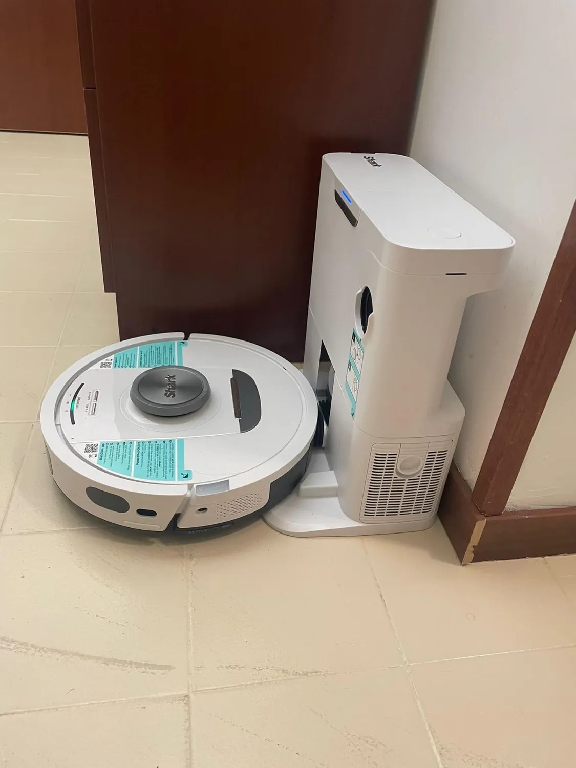 Shark PowerDetect robot aspirapolvere nero autosvuotante 60 giorni