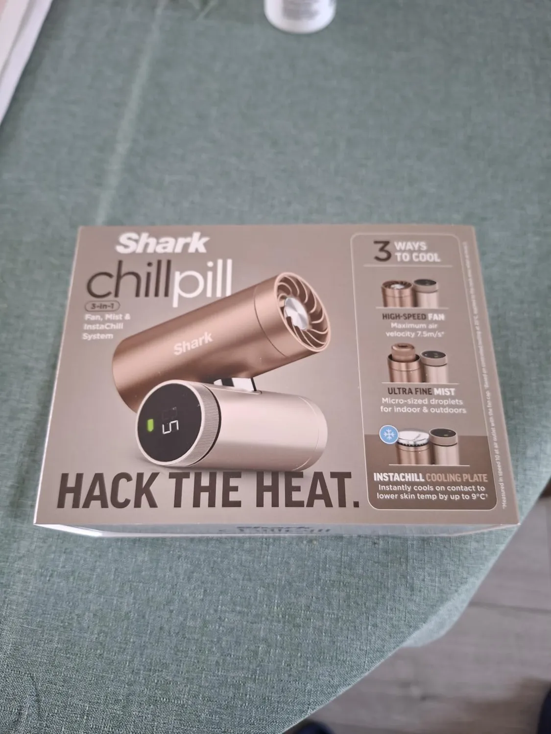 Shark ChillPill FA021EU Ventilatore Bianco Nebulizzazione 3in1