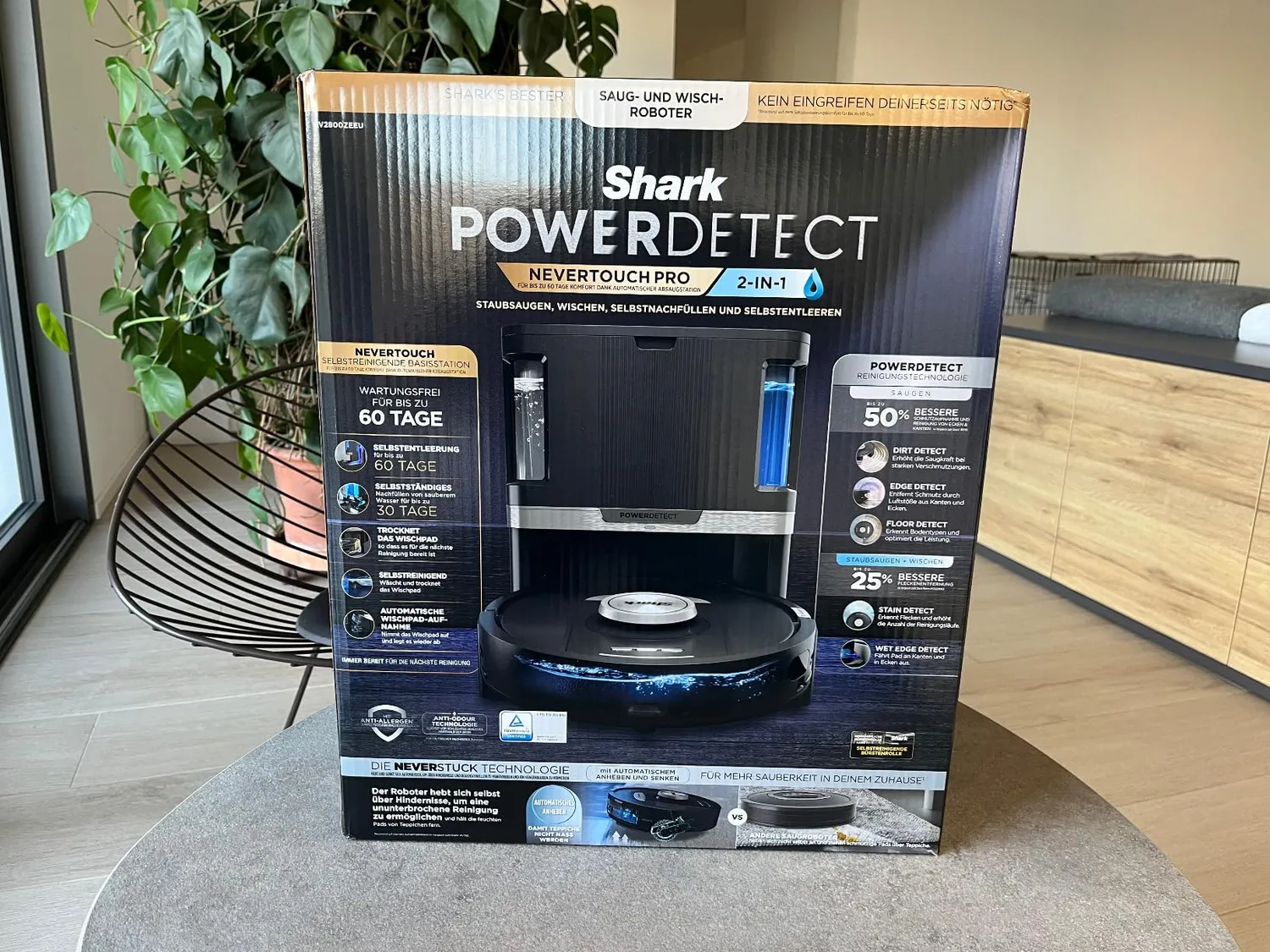 Shark PowerDetect NeverTouch Pro robot aspirapolvere nero 60 giorni