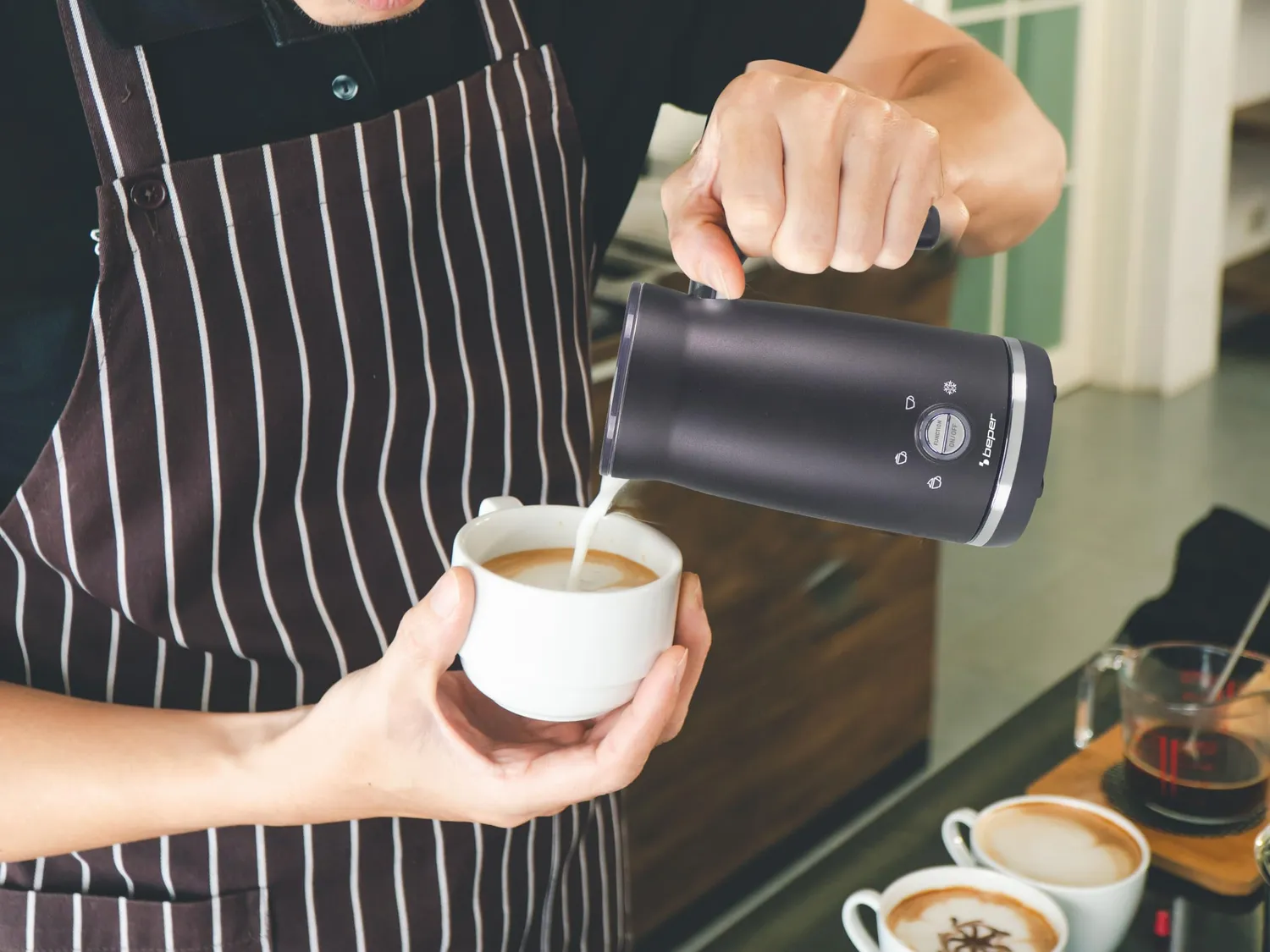 Beper P101CAF001 montalatte automatico 500ml nero