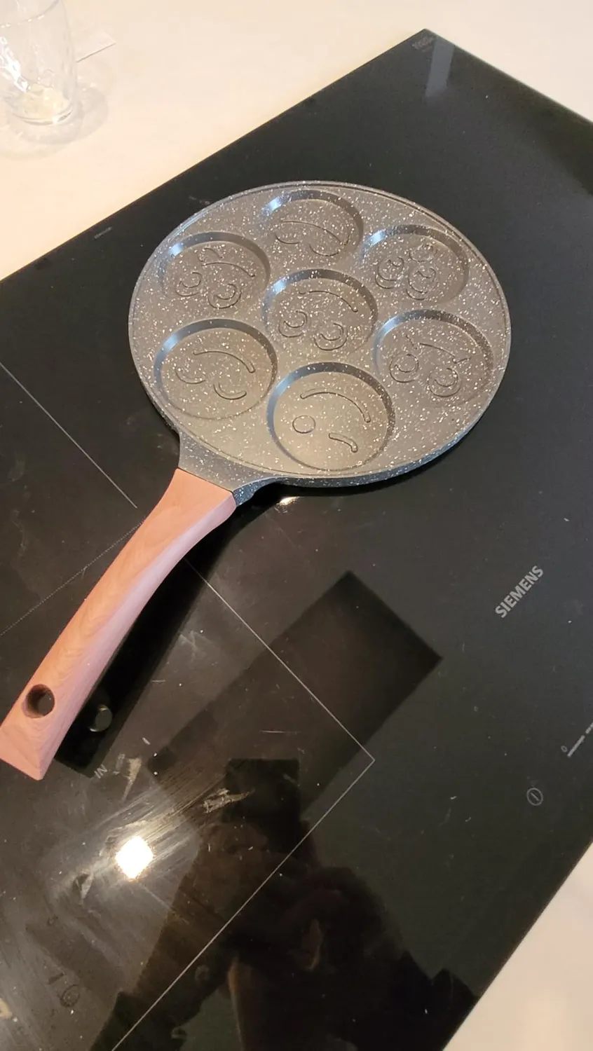 YASHE Smile Padella Pancake 7 Cavità Nero senza PTFE