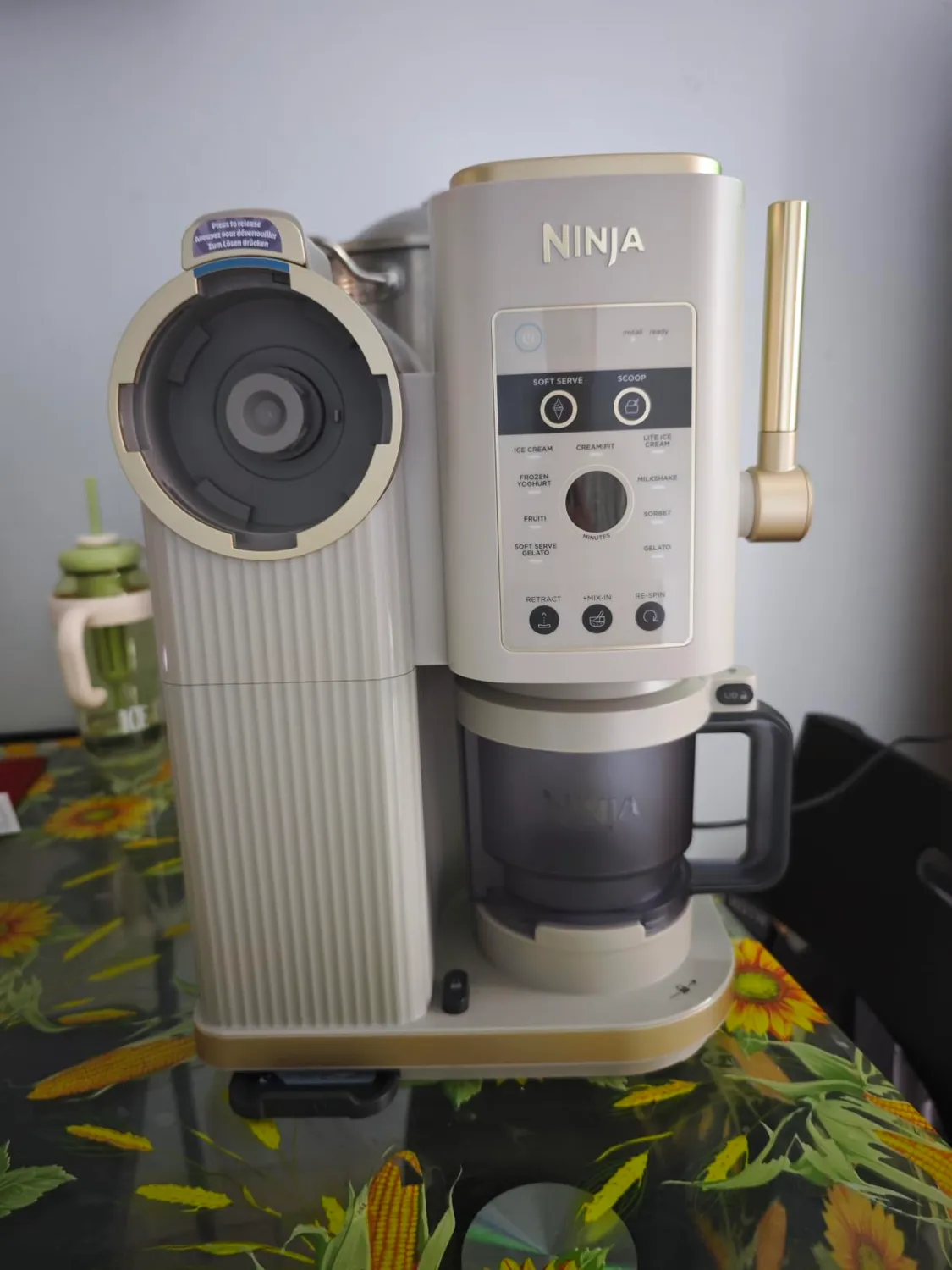 Ninja CREAMi Scoop & Swirl gelatiera 13 programmi argento