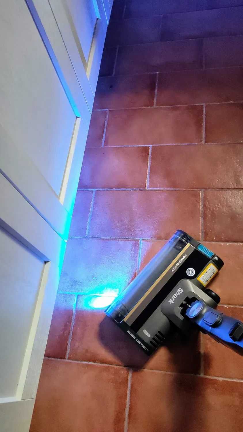 Shark PowerDetect Clean&Empty aspirapolvere senza filo base autosvuotante