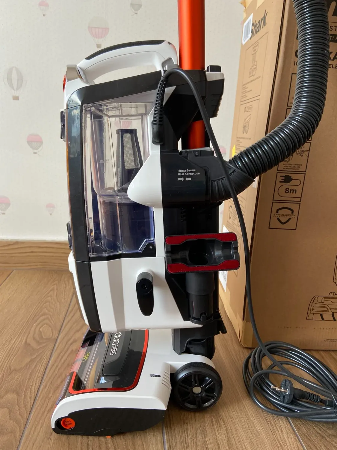 Shark NZ801EU Aspirapolvere con Filo 0,83L