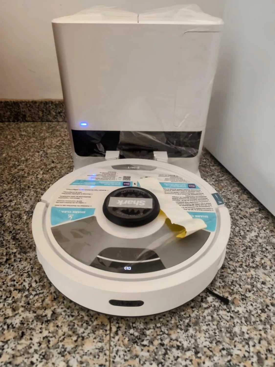 Shark Matrix Plus 2-in-1 Robot Aspirapolvere Bianco 60 Giorni