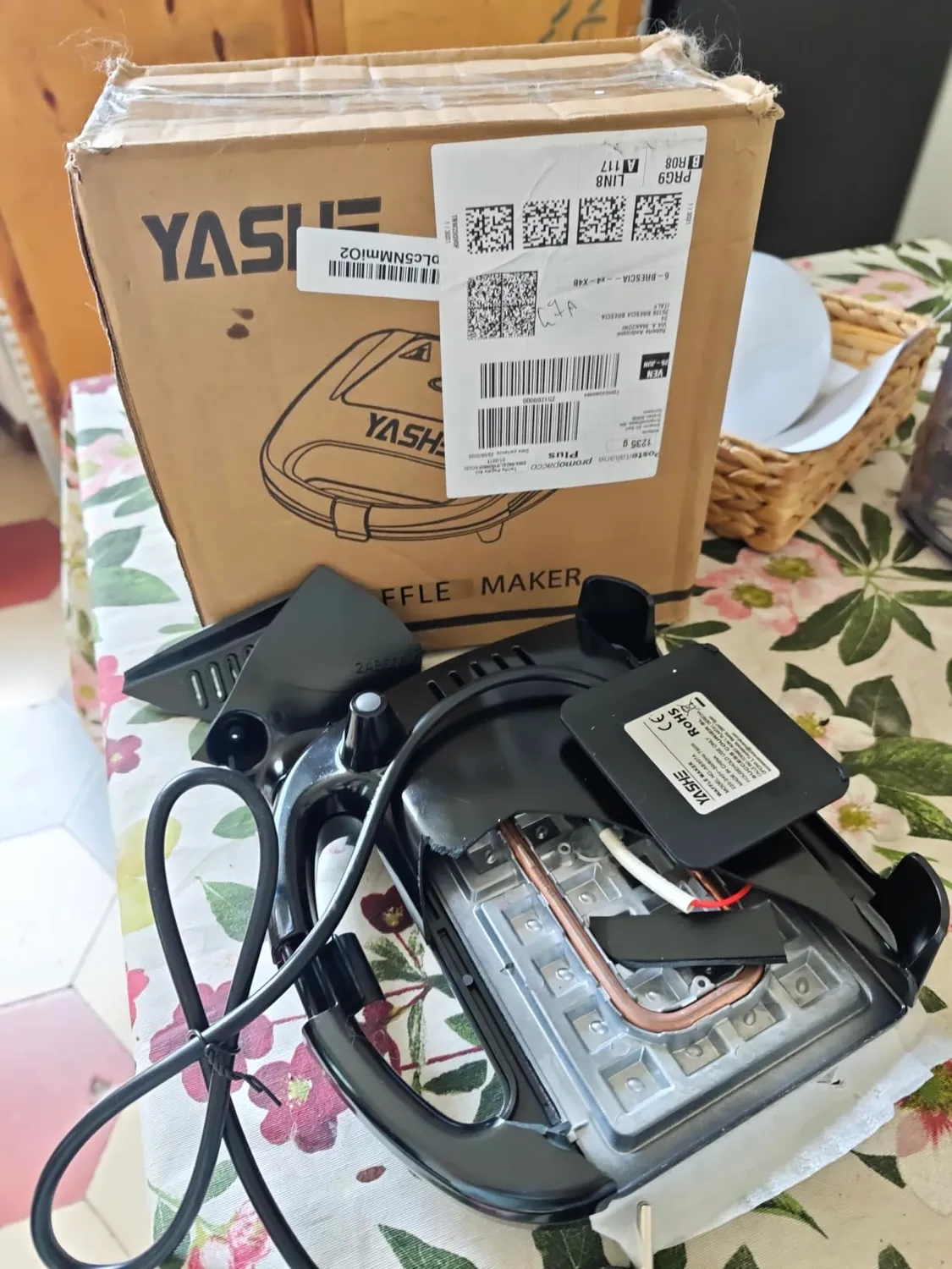 Yashe Piastra Waffle 4 Fette Medium 1200W Antiaderente