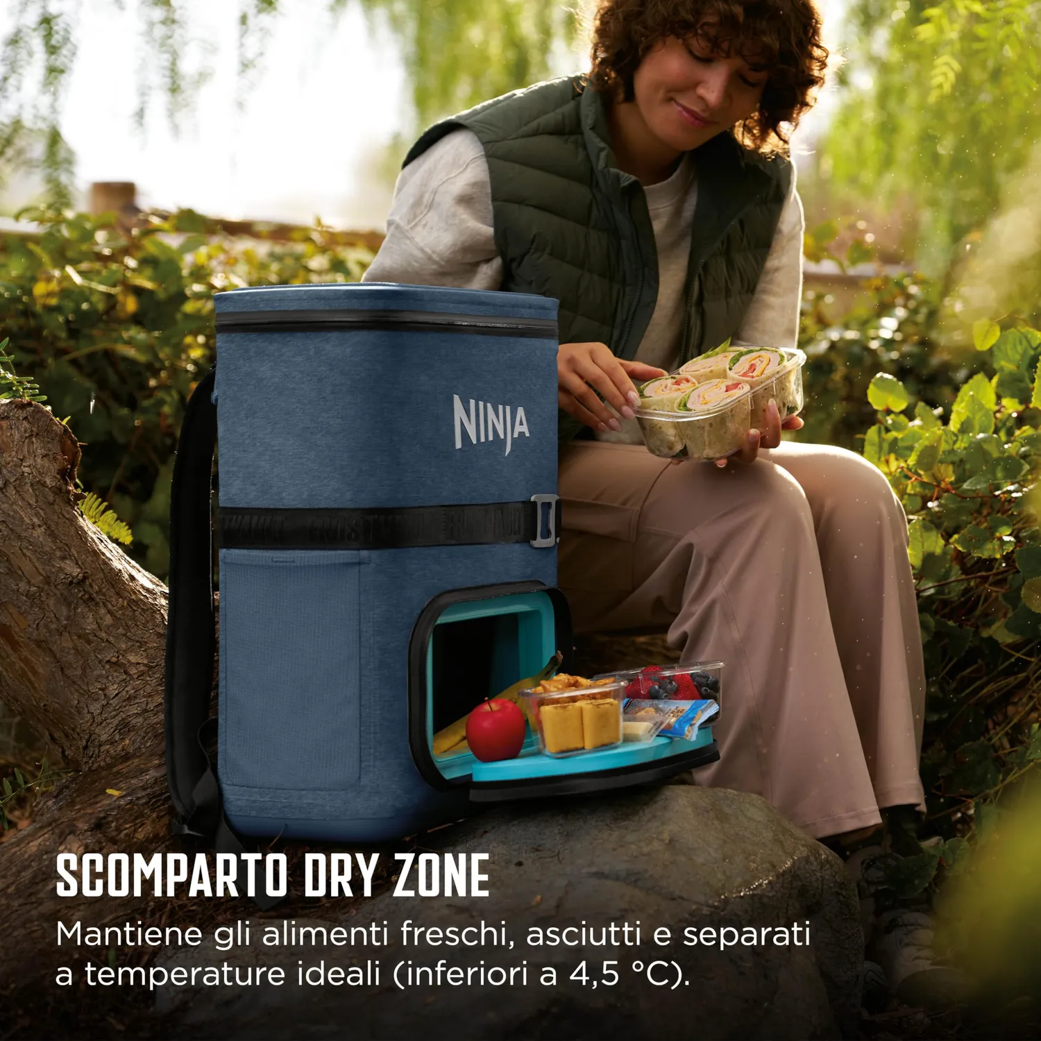 Ninja FrostVault Go FF124EUUKNV zaino frigo 17L navy