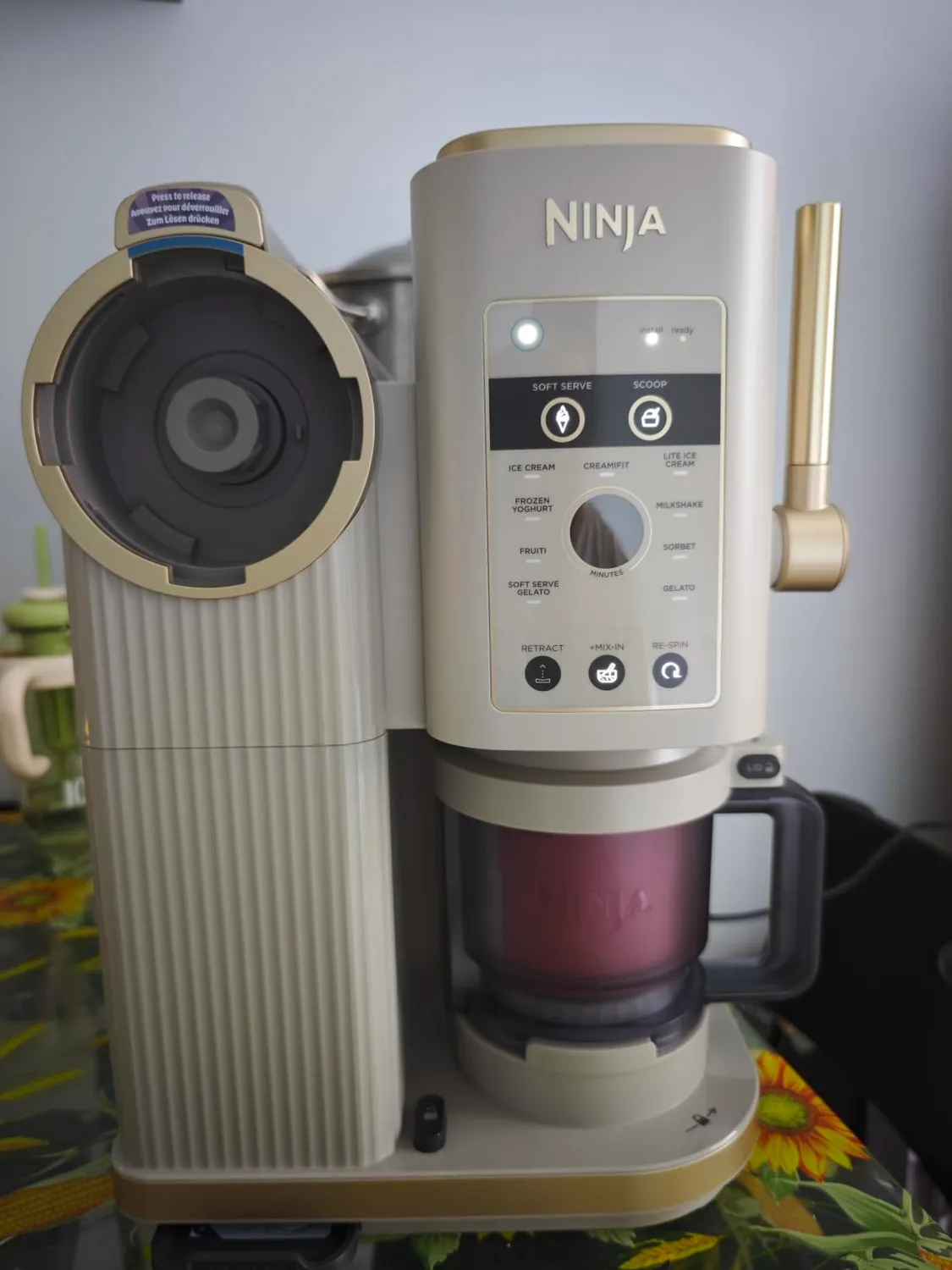 Ninja CREAMi Scoop & Swirl gelatiera 13 programmi argento