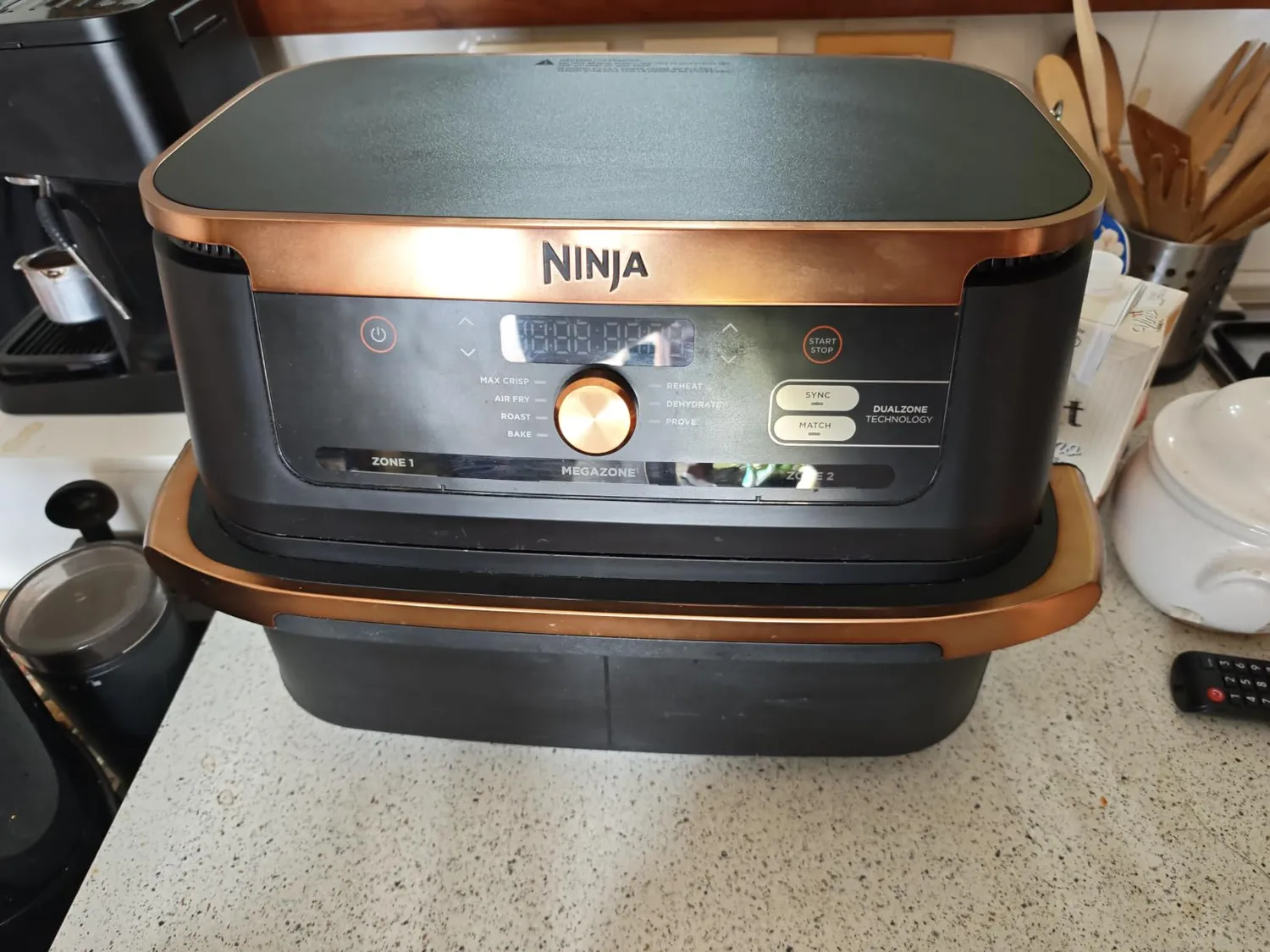 Ninja FlexDrawer Friggitrice 10,4L Nero Rame con Pinze