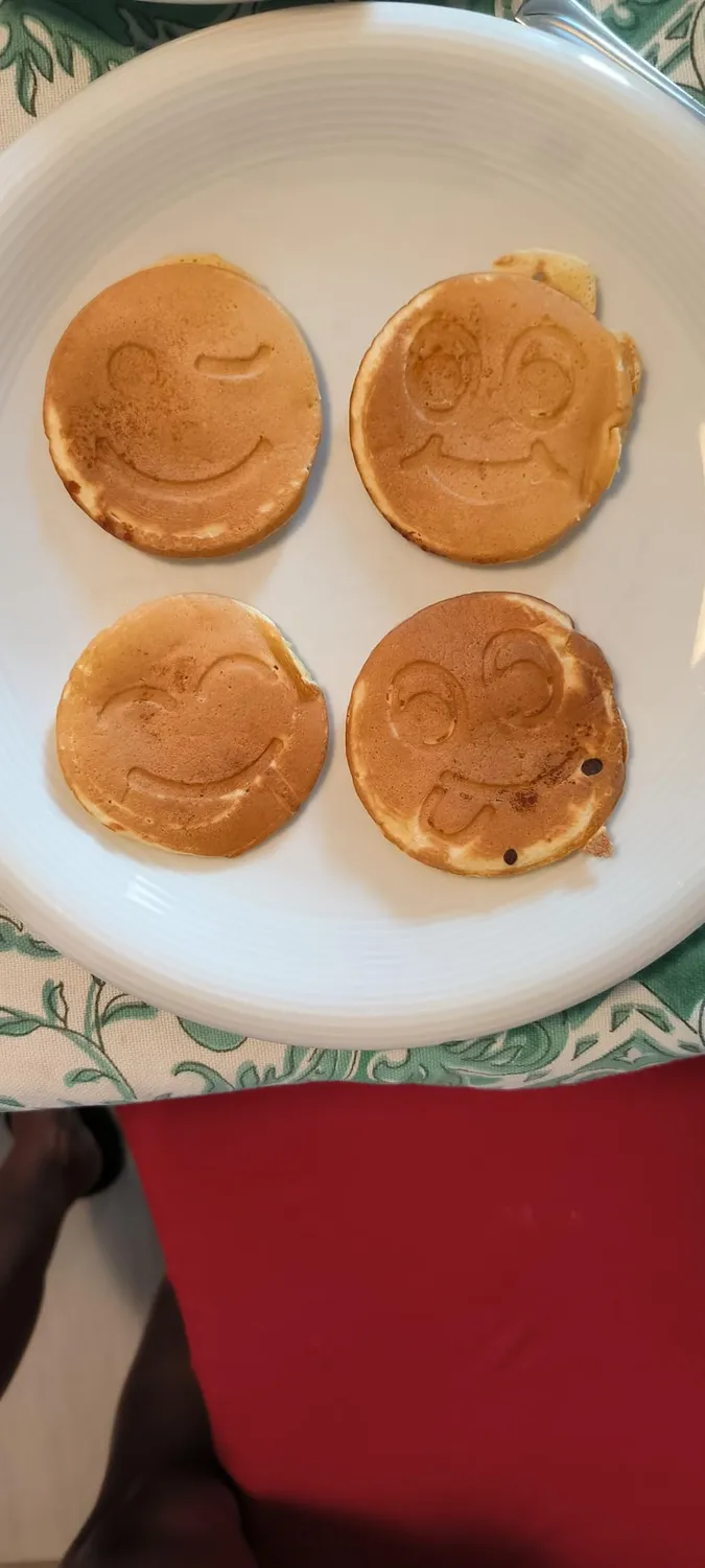 YASHE Smile Padella Pancake 7 Cavità Nero senza PTFE