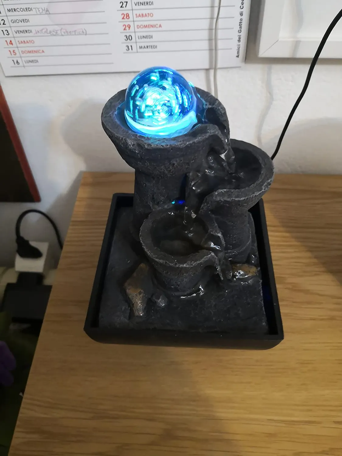 Beper Zen Anfora fontanella da interno nera con LED