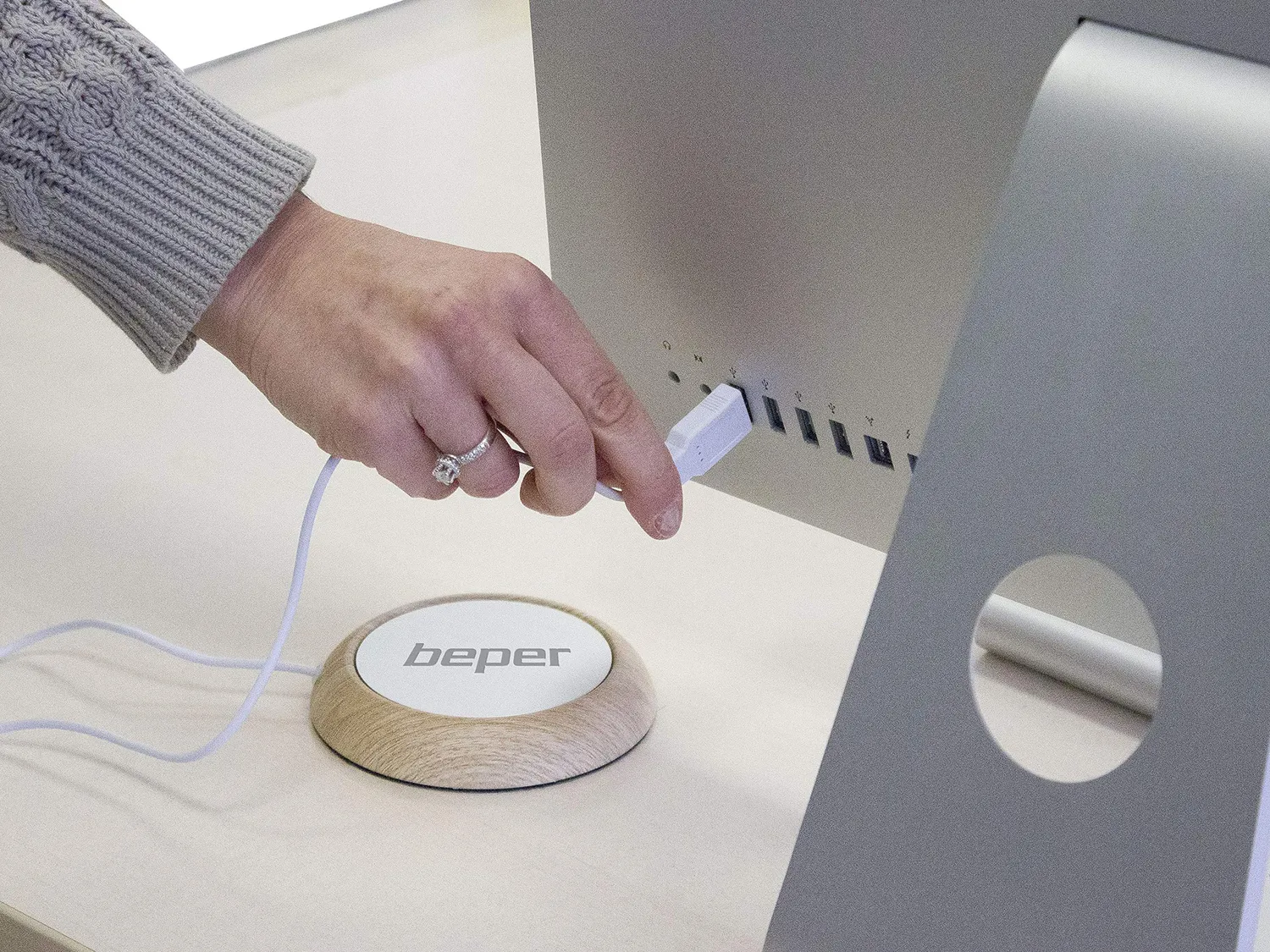 Beper P201UTP003 scaldatazze USB 5W piccola