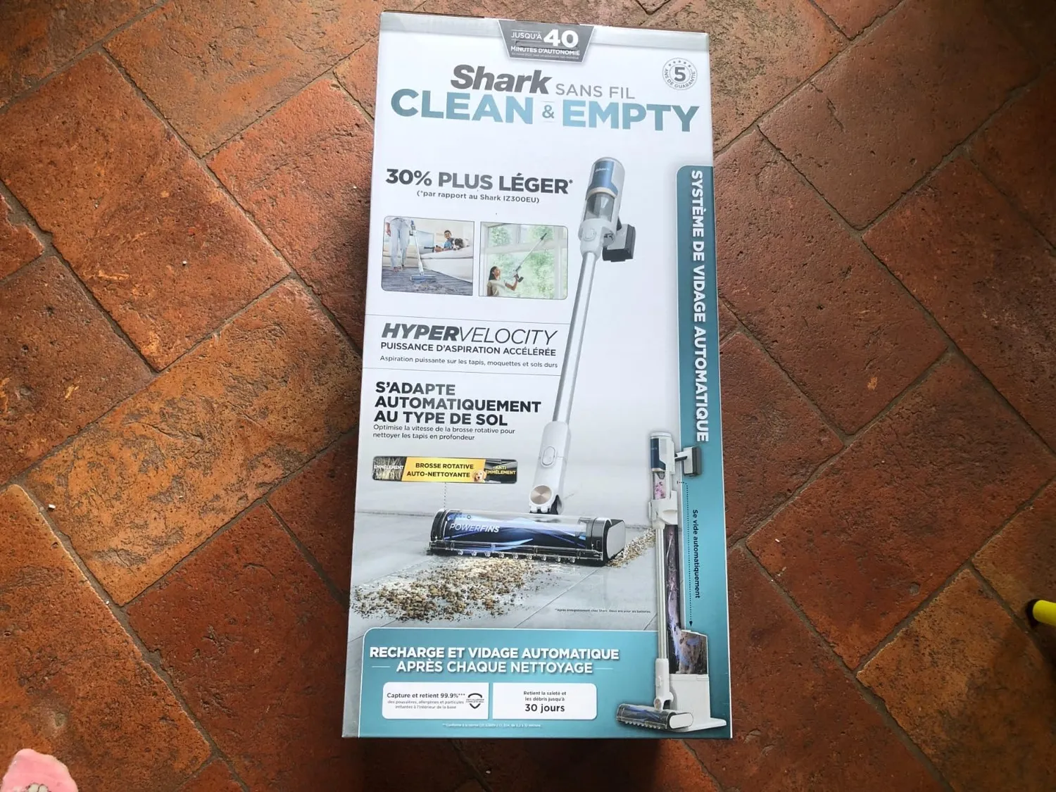 Shark Clean & Empty Aspirapolvere Senza Filo base auto