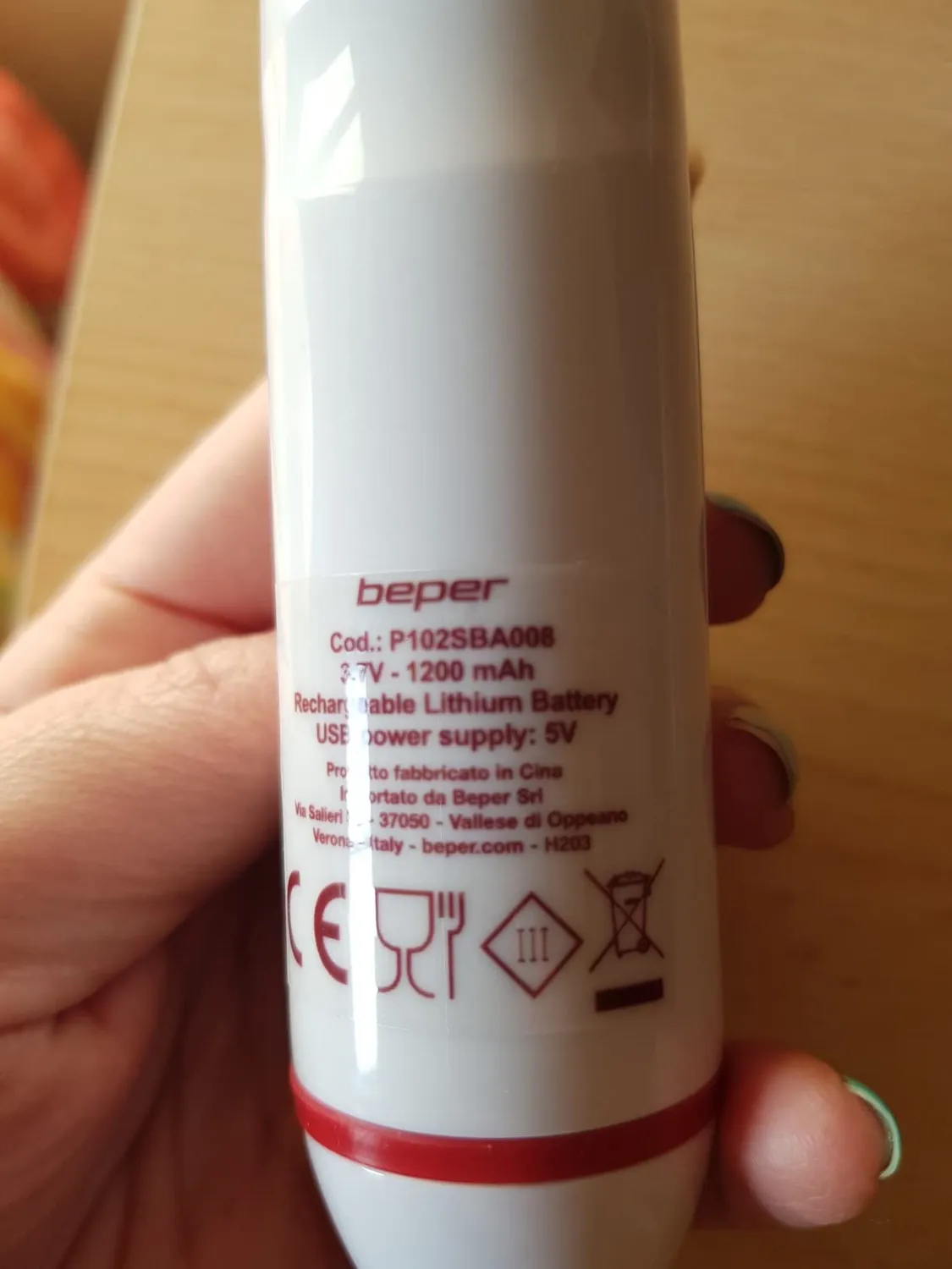 Beper P102SBA008 Montalatte Elettrico USB 3 Velocità Rosso