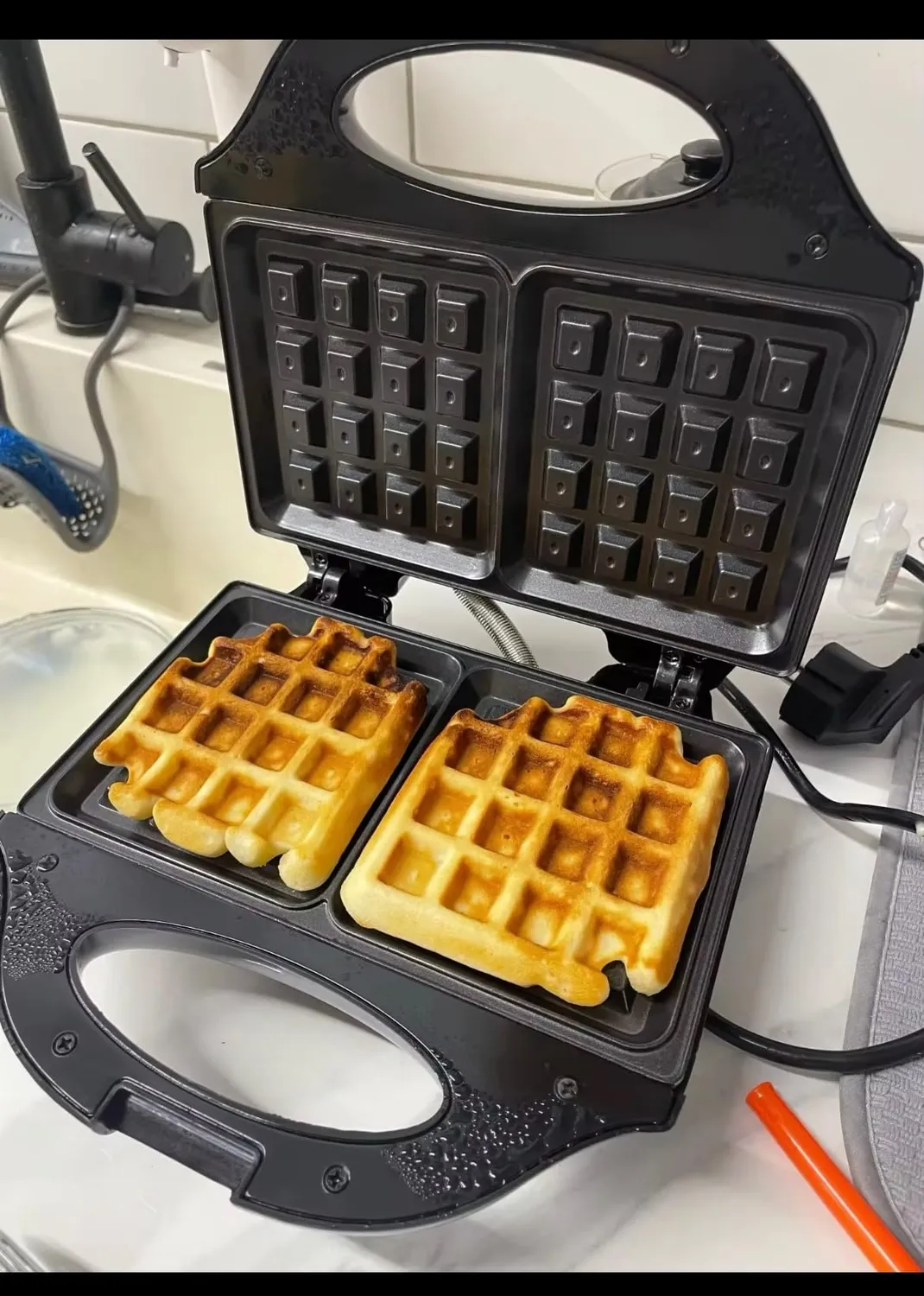 Yashe Piastra Waffle 4 Fette Medium 1200W Antiaderente