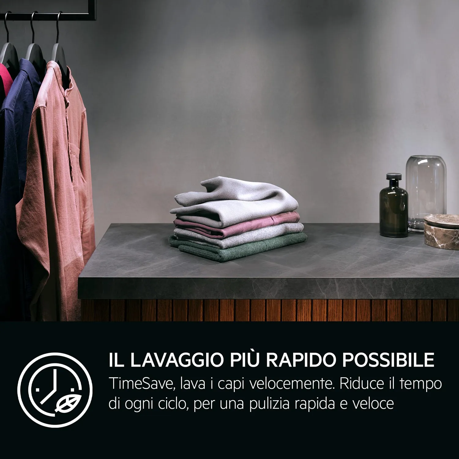 AEG Serie 6000 LR6G94OW Lavatrice 9 Kg ProSense Bianca