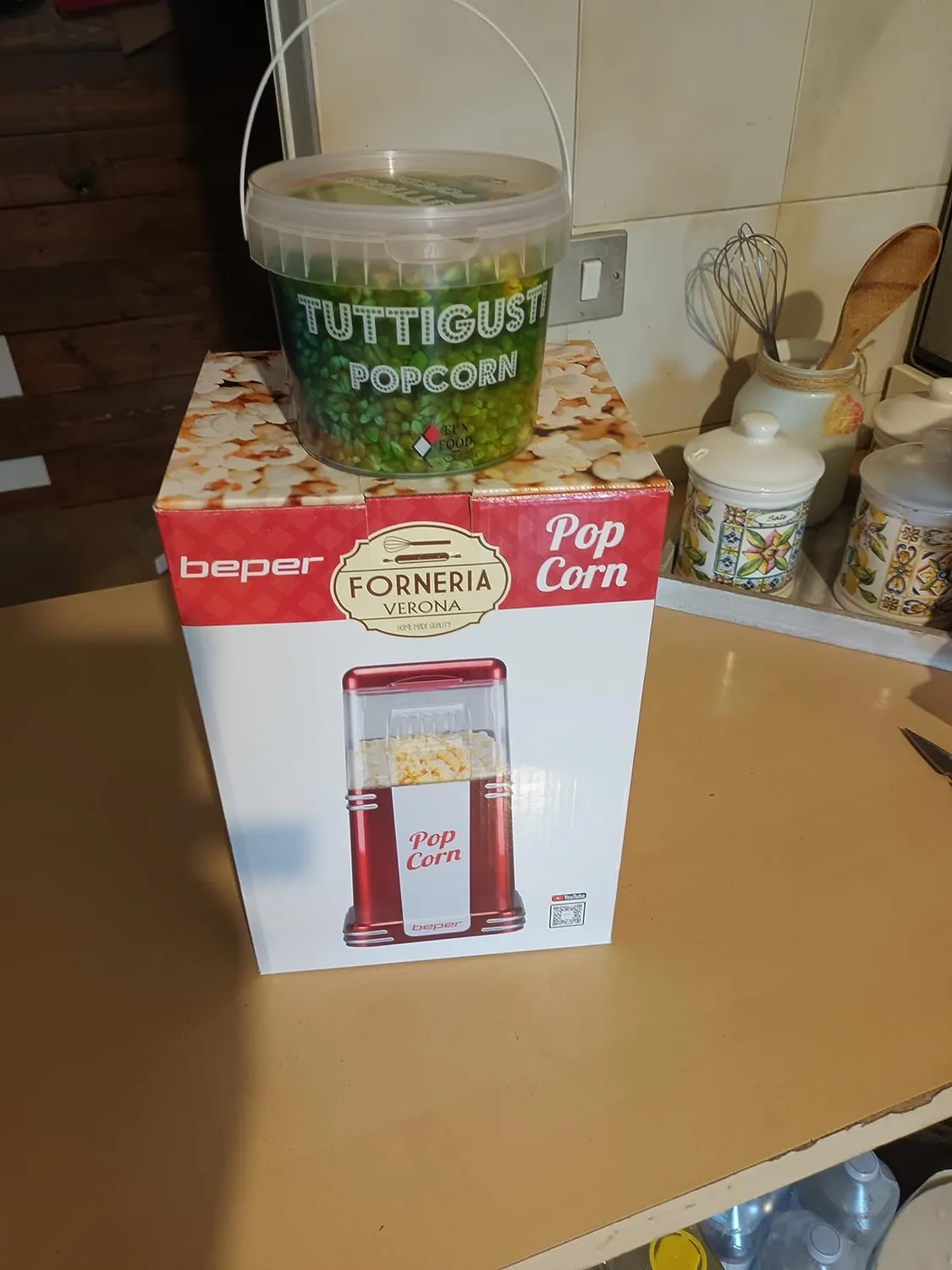 Beper 90.590Y macchina popcorn 1200W rossa aria calda