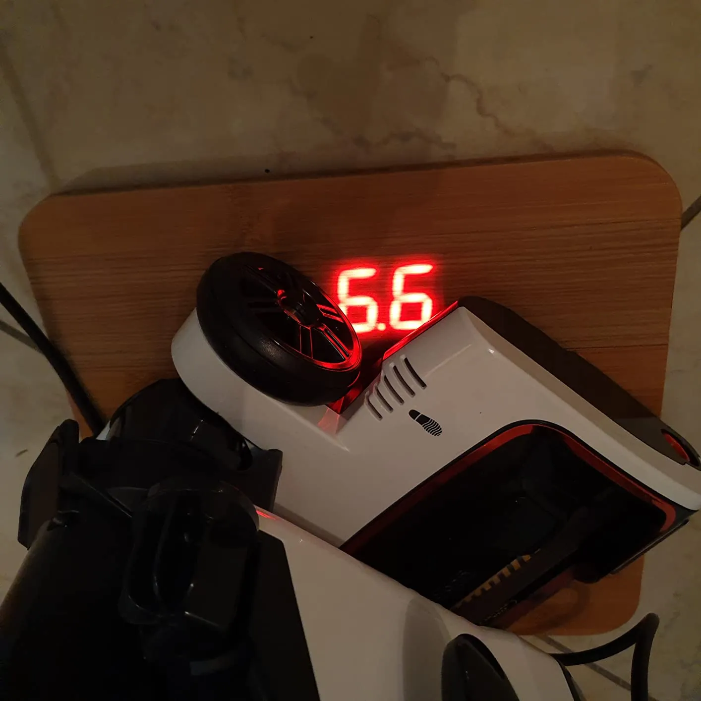 Shark NZ801EU Aspirapolvere con Filo 0,83L