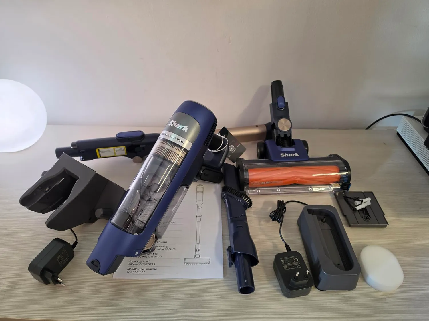 Shark PowerDetect Speed scopa senza filo salvia 60 min