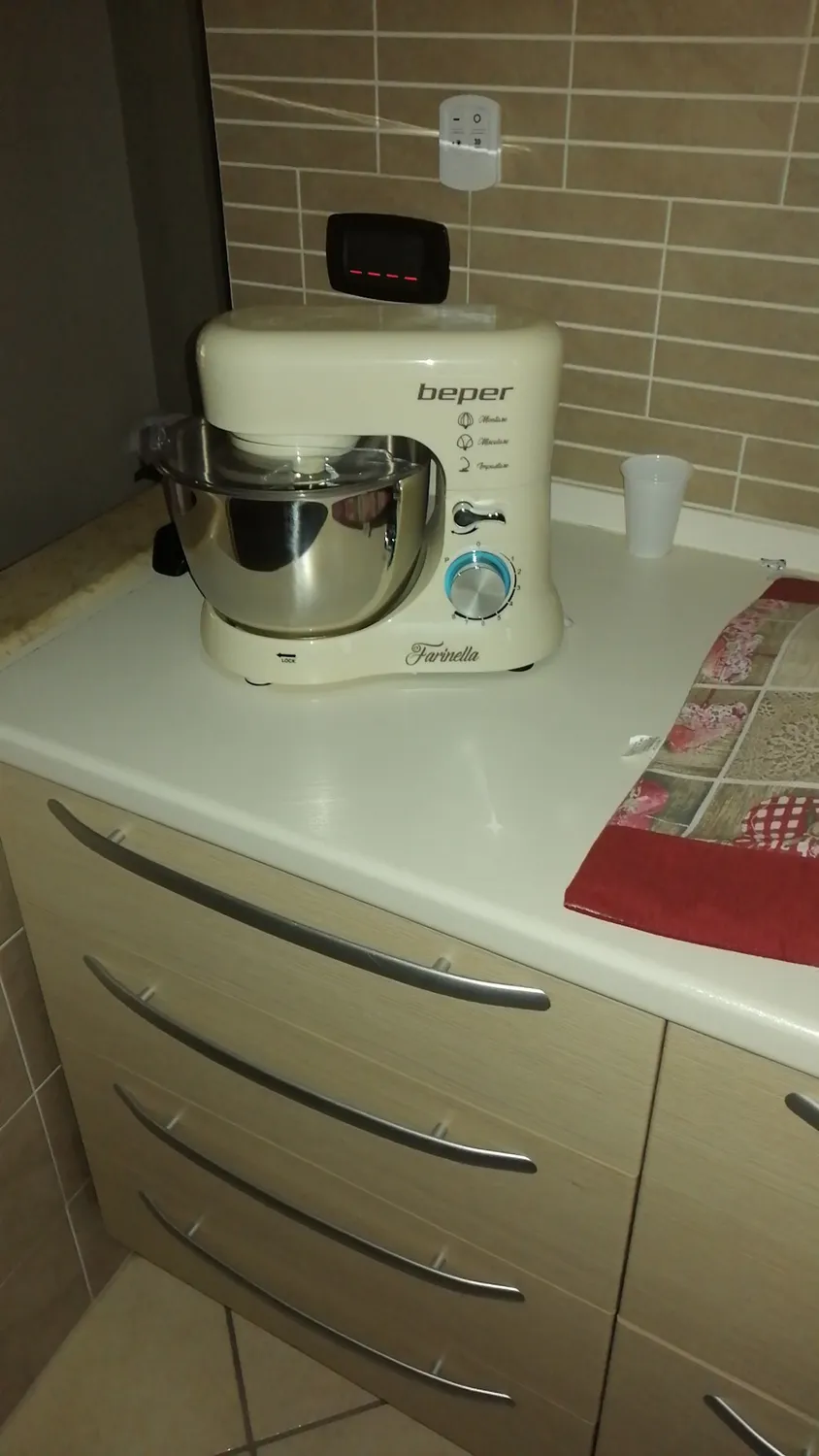 Beper BP.200 Impastatrice Planetaria 4,5L 1000W 8 Velocità