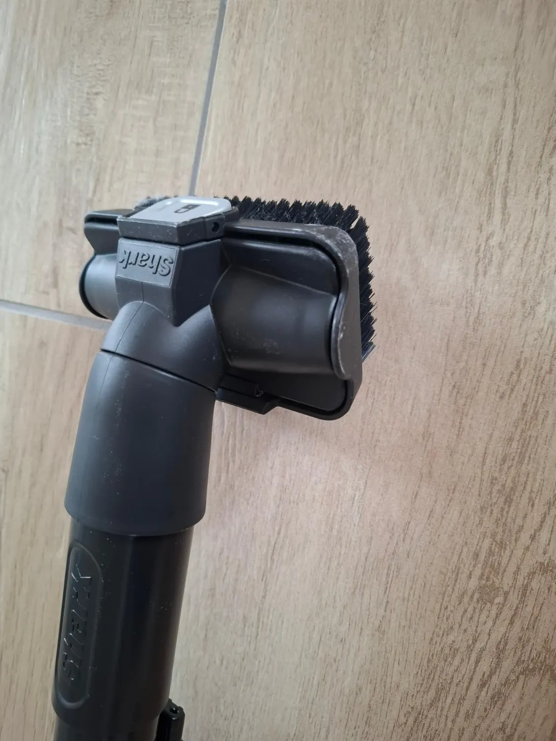 Shark HZ500EUT aspirapolvere filo rosa 10m pet