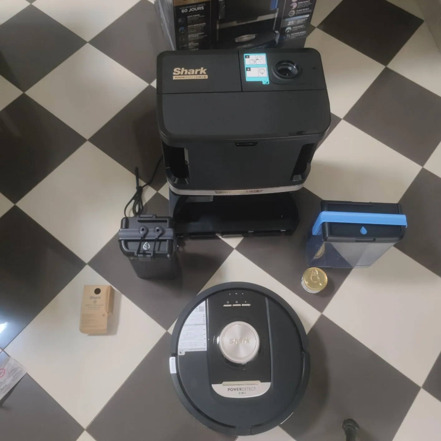 Shark PowerDetect NeverTouch Pro robot aspirapolvere nero 60 giorni