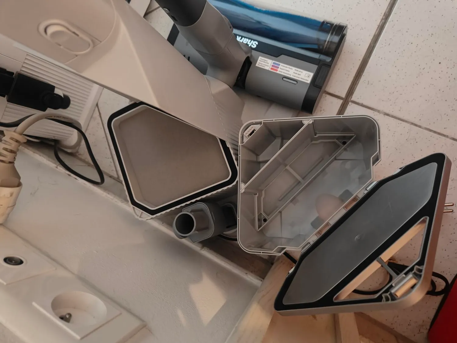Shark PowerLite Clean & Empty Pet Aspirapolvere Turchese 40 Min