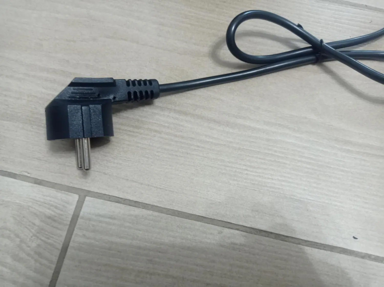 YASHE Cuociuova Elettrico 7 Uova Nero Automatico