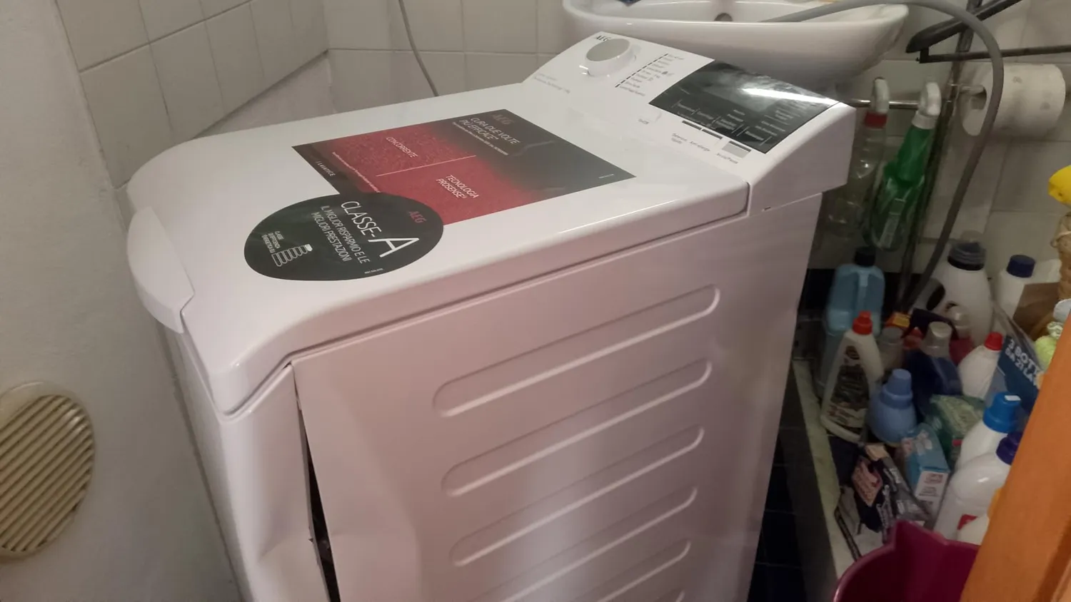 AEG Serie 6000 LTR6G26A lavatrice 6 kg classe A