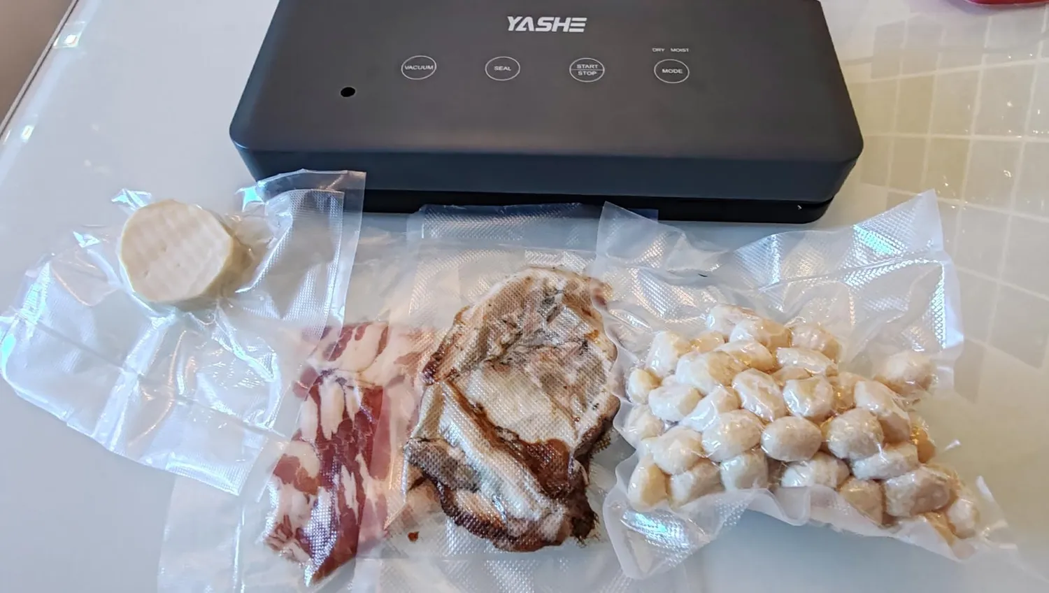 YASHE Macchina Sottovuoto Alimenti 5 in 1 Secco e Umido