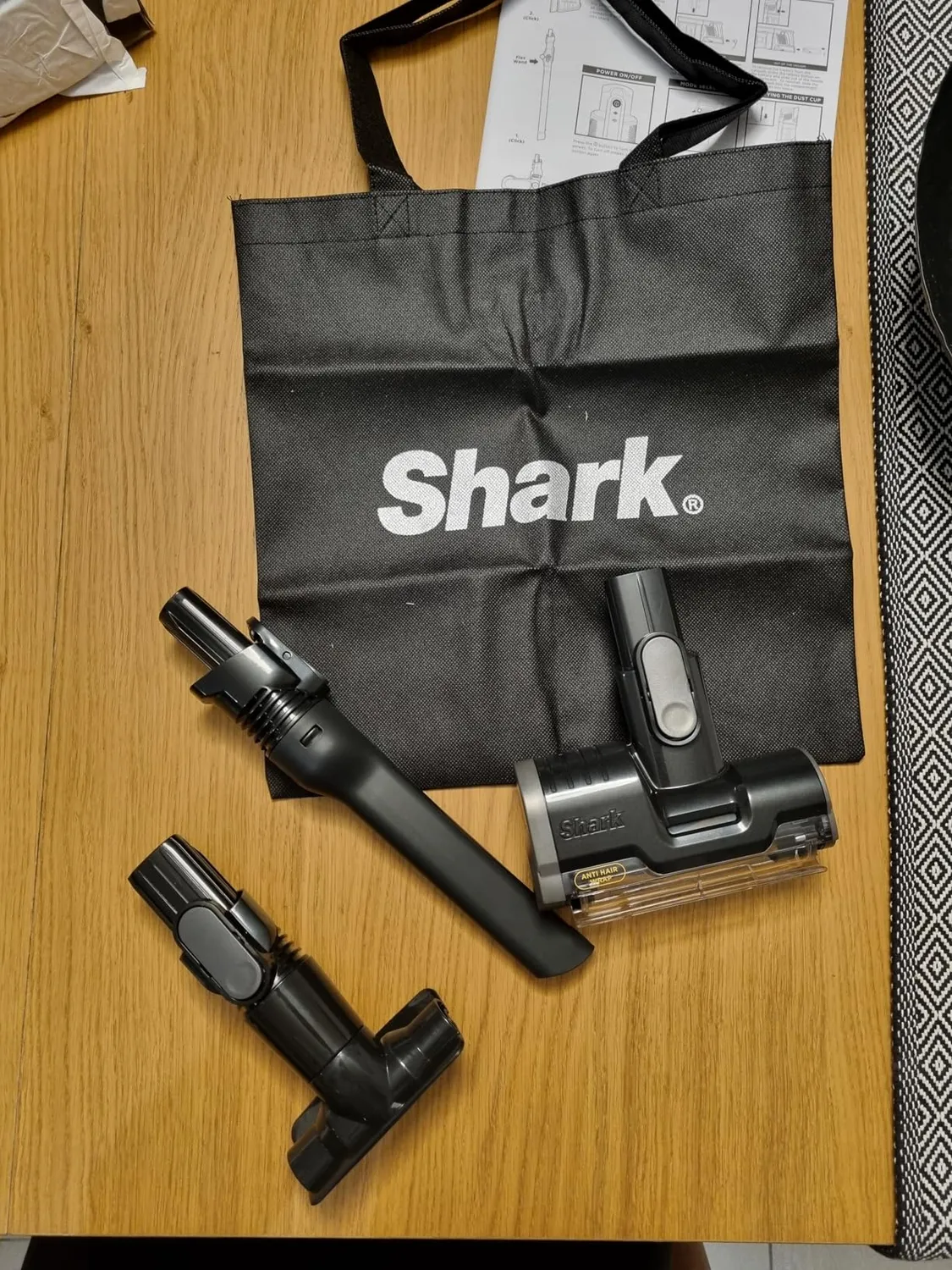 Shark PowerPro IZ382EUT aspirapolvere senza filo ottone chiaro