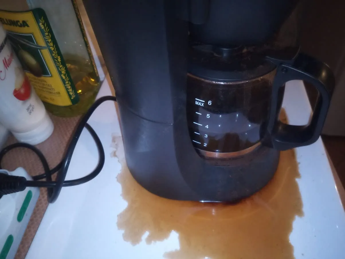 Beper BC.060 Macchina Caffè Americano 600 ml Nero 4 Tazze