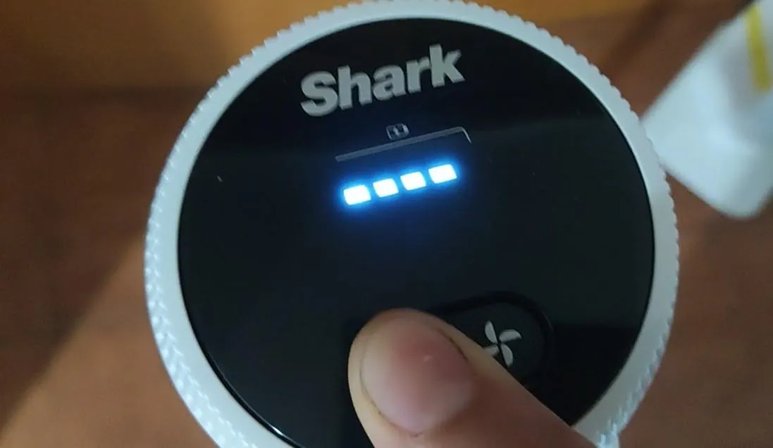Shark Clean & Empty Aspirapolvere Senza Filo base auto