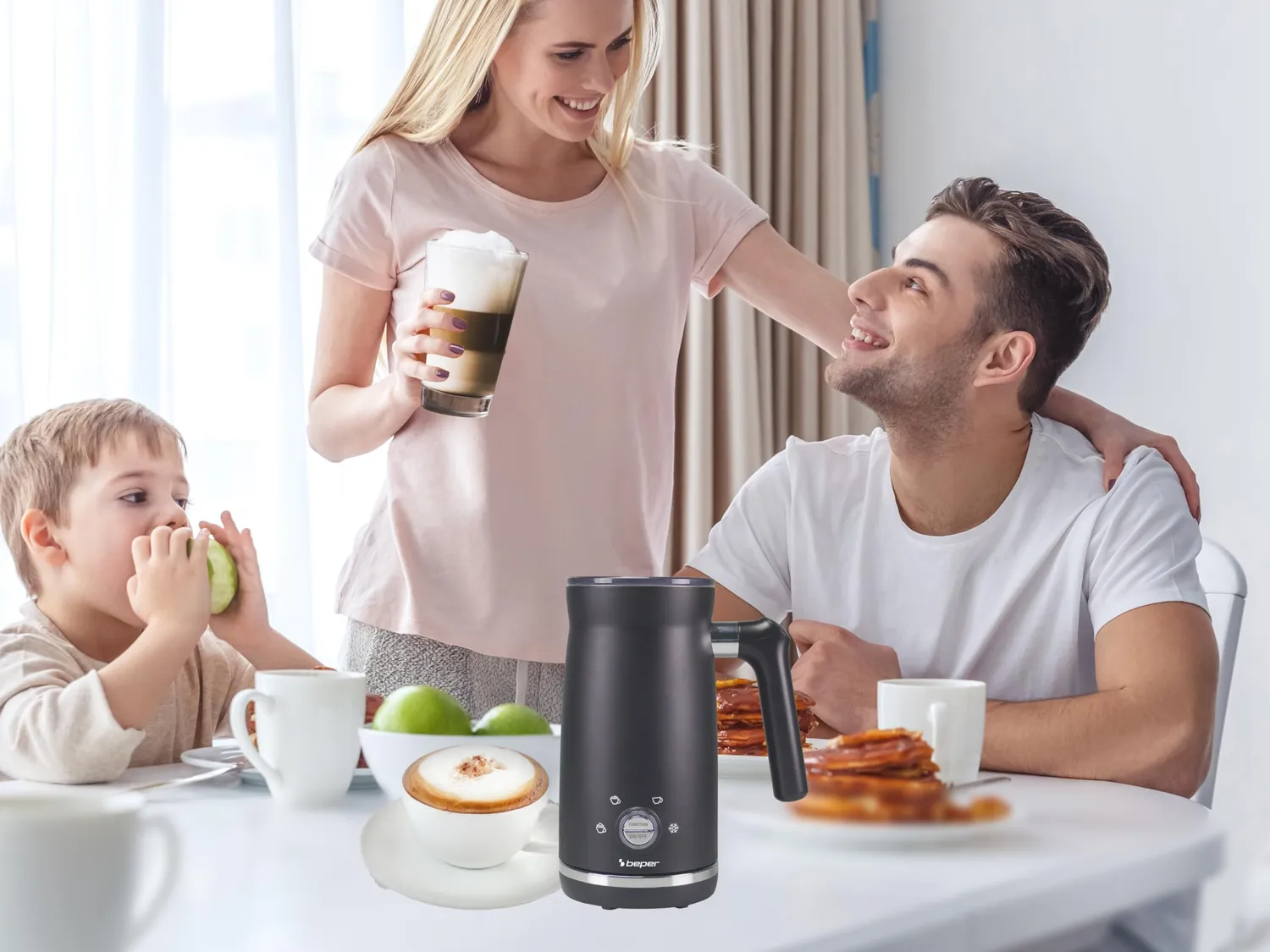 Beper P101CAF001 montalatte automatico 500ml nero