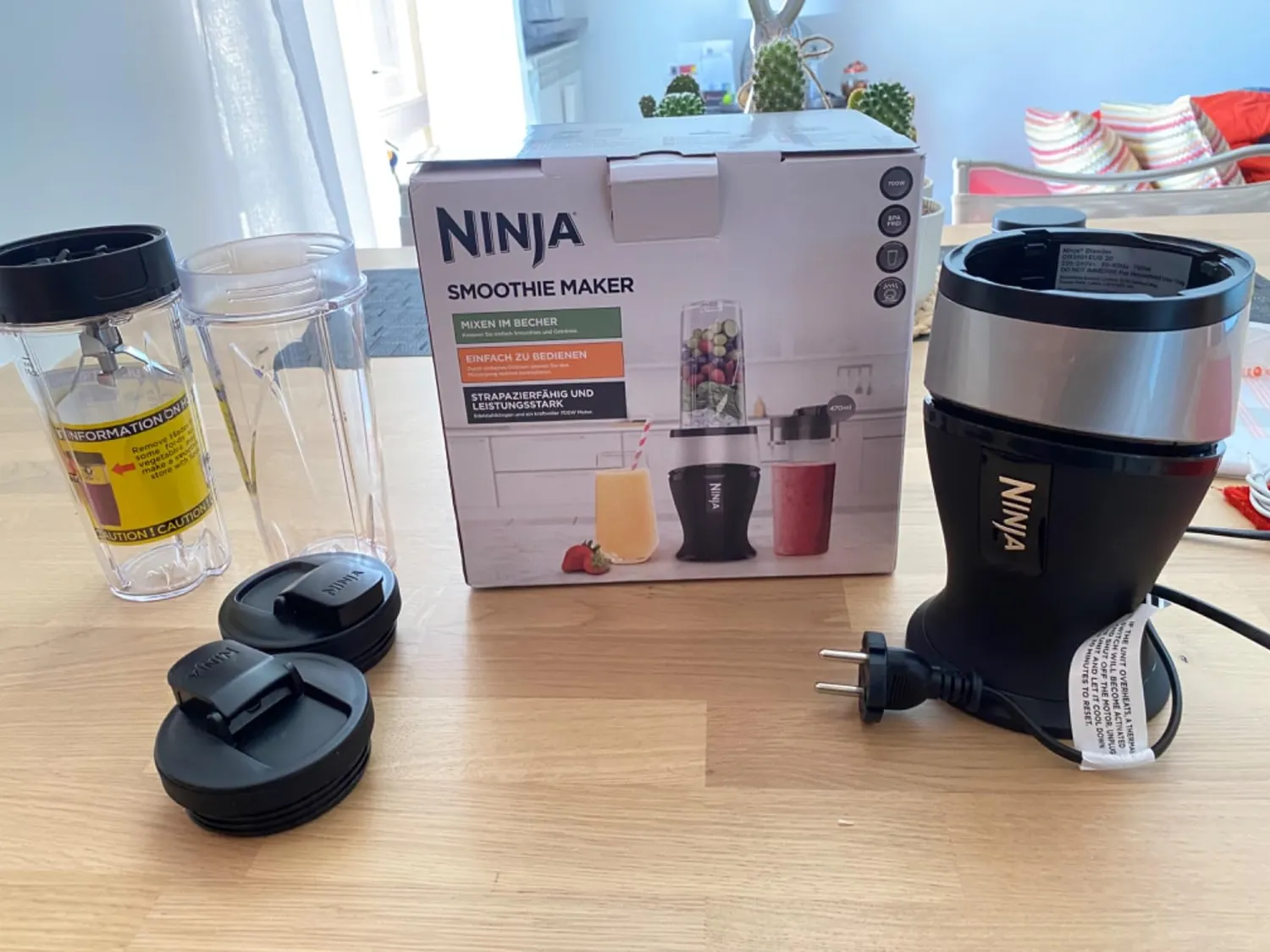 Ninja frullatore smoothie 700W nero 2 tazze 470ml
