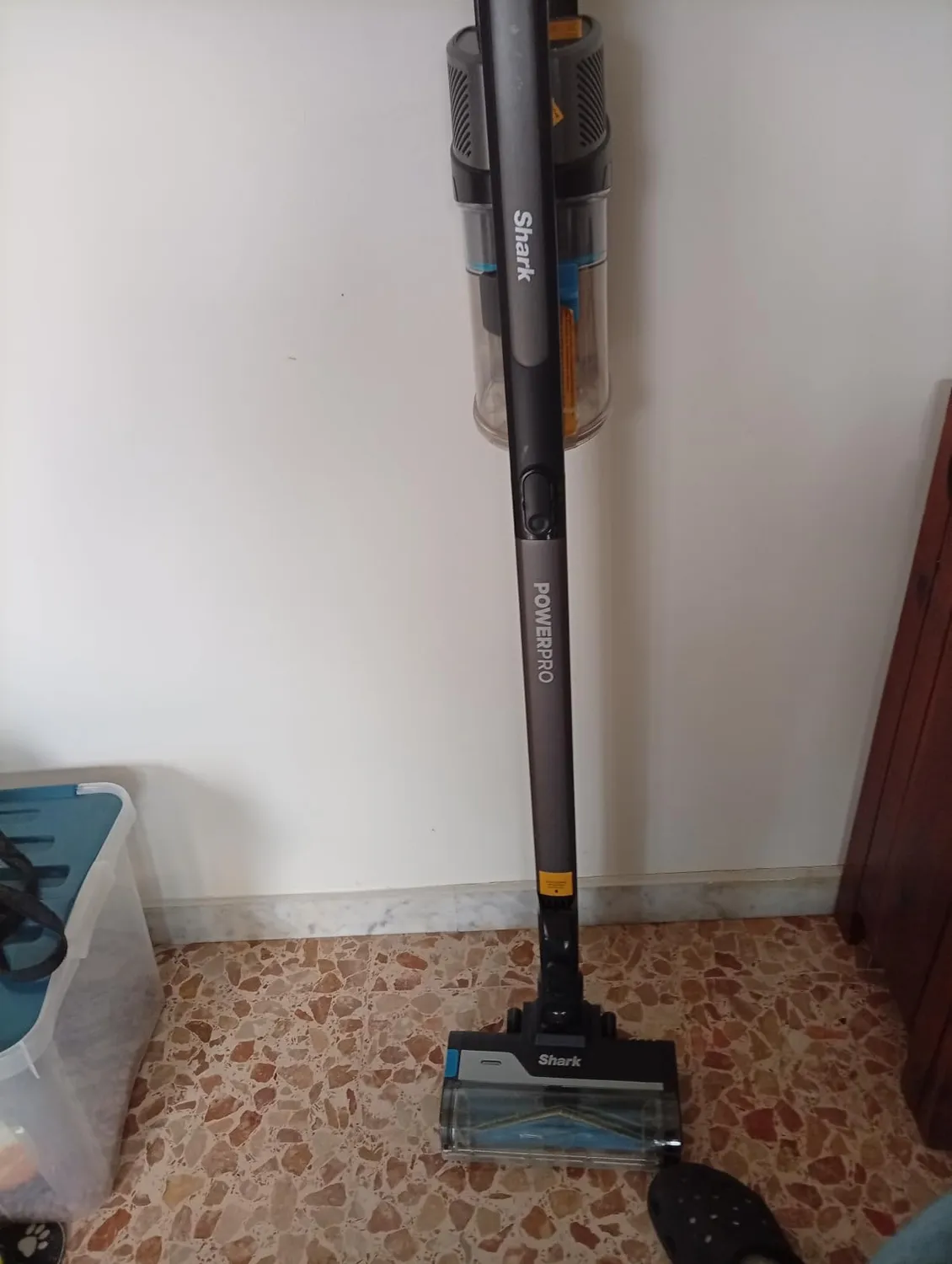 Shark PowerPro Aspirapolvere Senza Filo Blu Standard 50Min