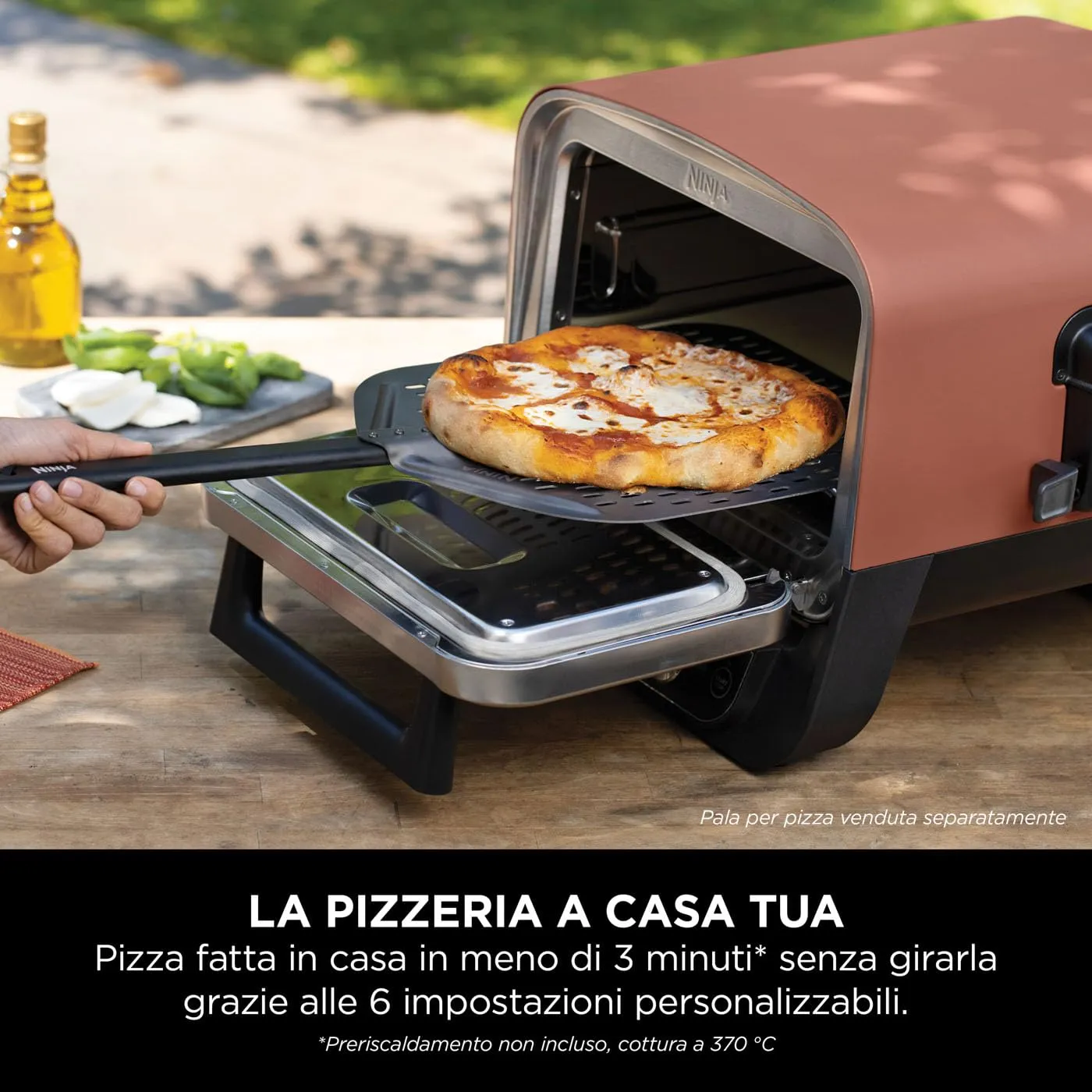 Ninja Woodfire OO101EU Forno Pizza Esterno 8-in-1 rosso