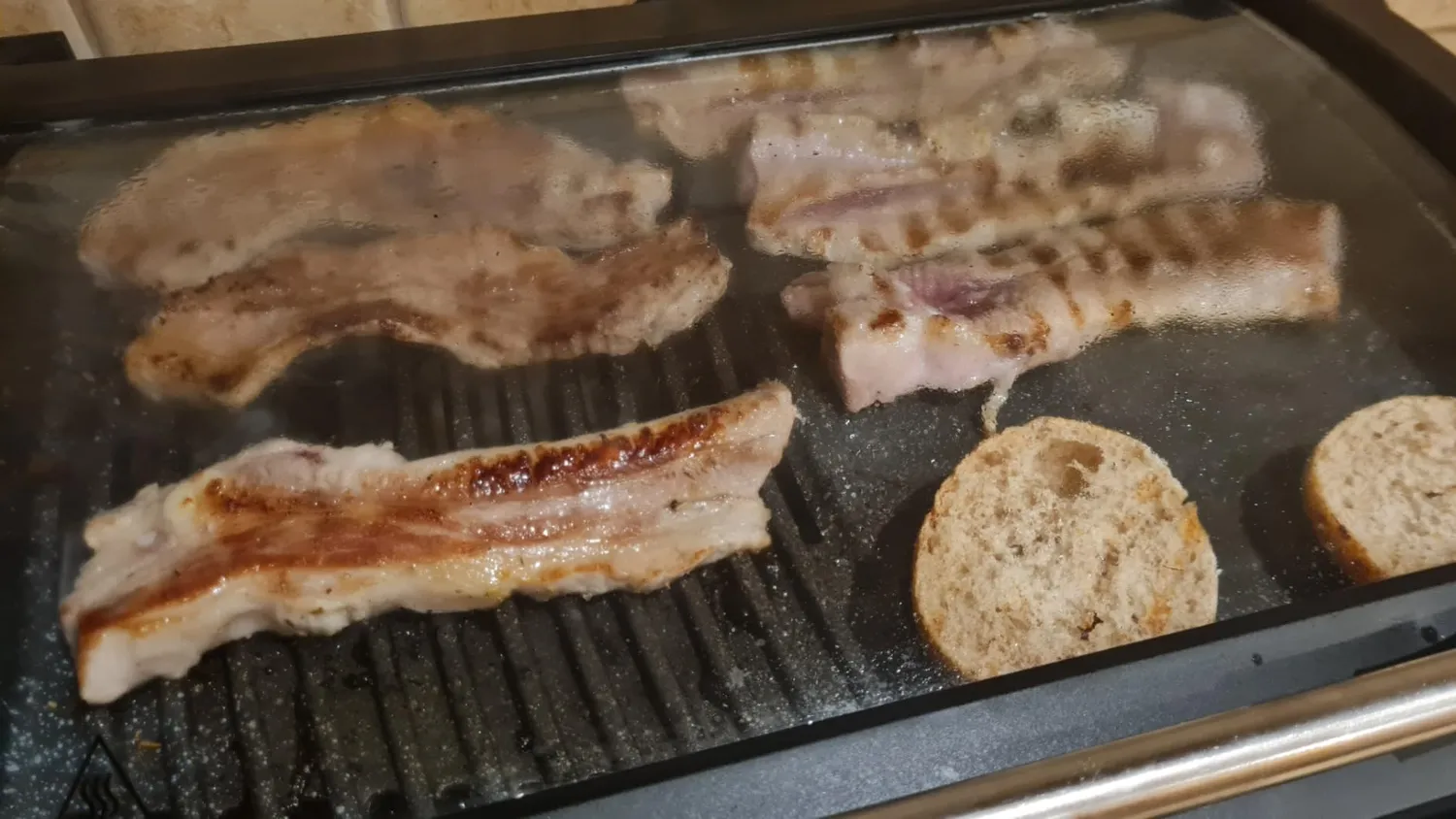 Beper 90.871 Barbecue Elettrico 2200 W con Coperchio
