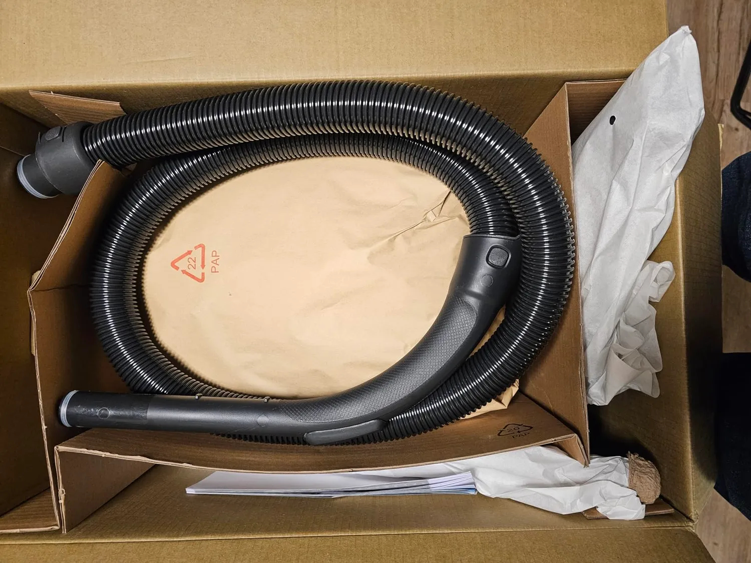 AEG Clean 6000 AB61C1OKO Aspirapolvere 750W