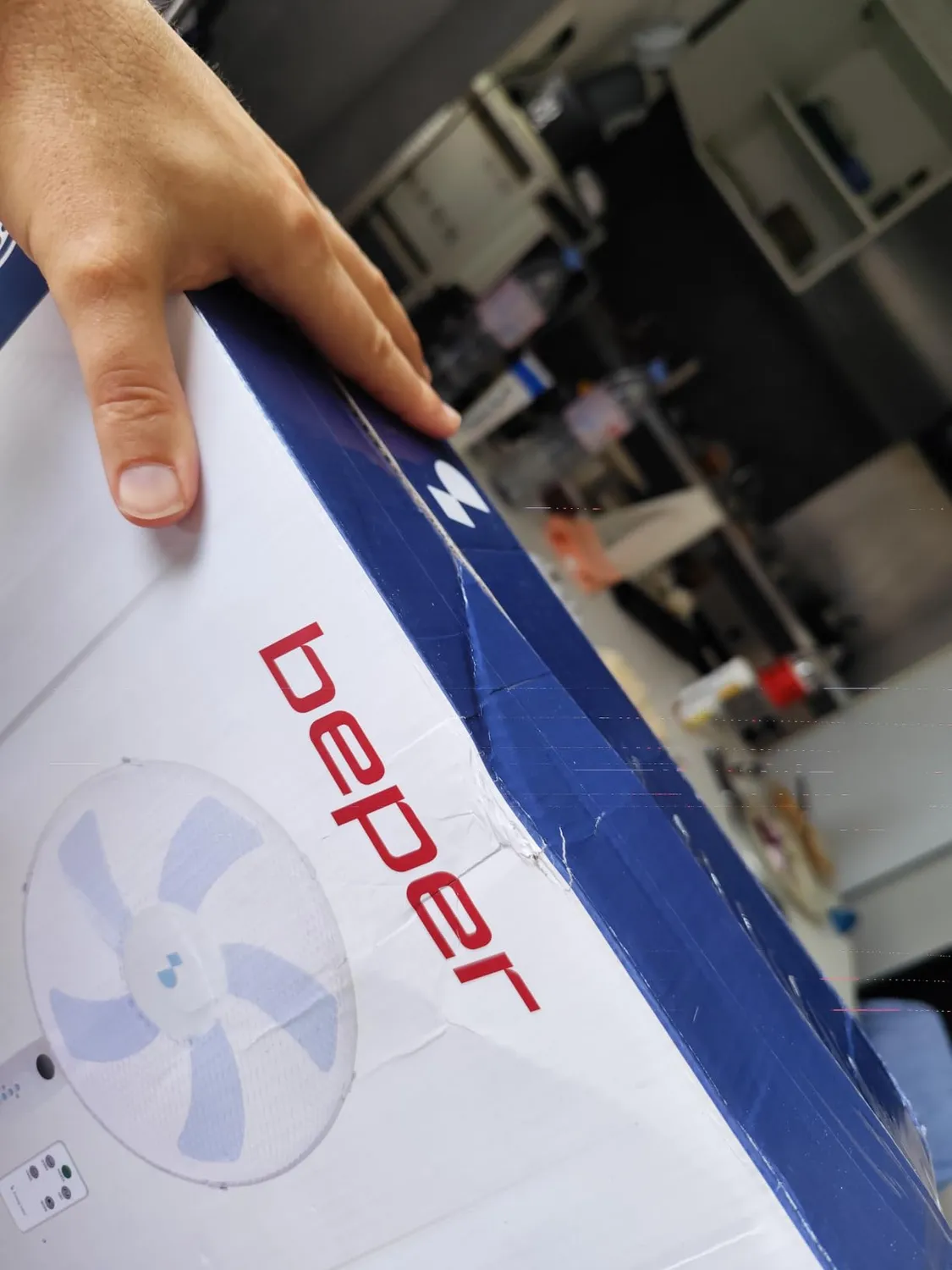 Beper P206VEN133 ventilatore piantana 40cm telecomando 3 velocità