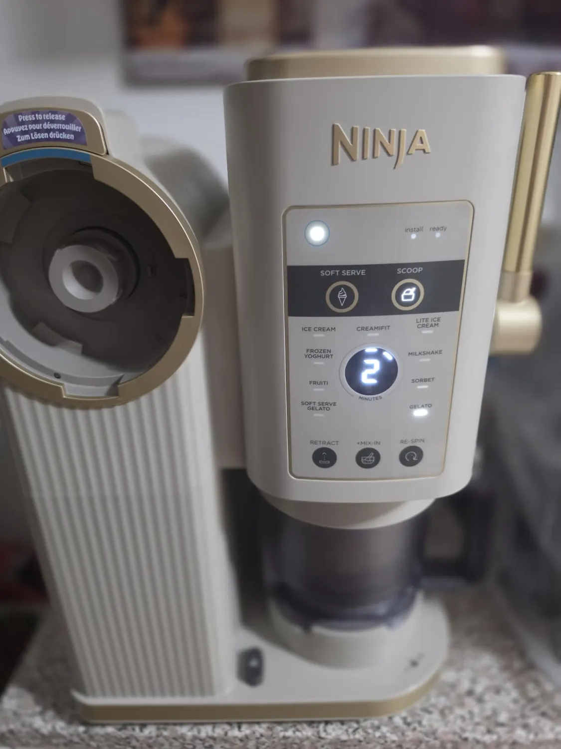 Ninja CREAMi Scoop & Swirl gelatiera 13 programmi argento