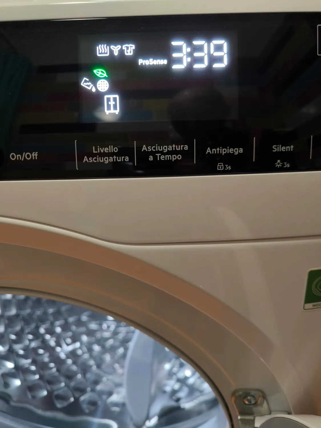 AEG Serie 8000 TR8D93W Asciugatrice 9 kg A+++