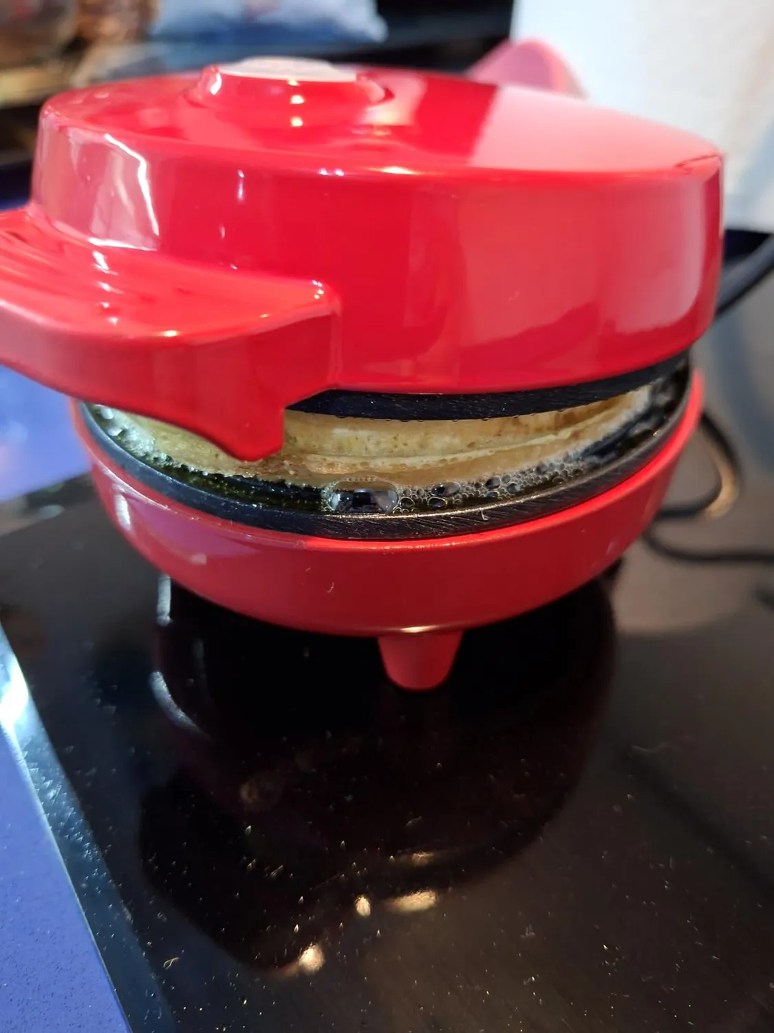 Yashe mini piastra waffle 550W rossa 10cm antiaderente