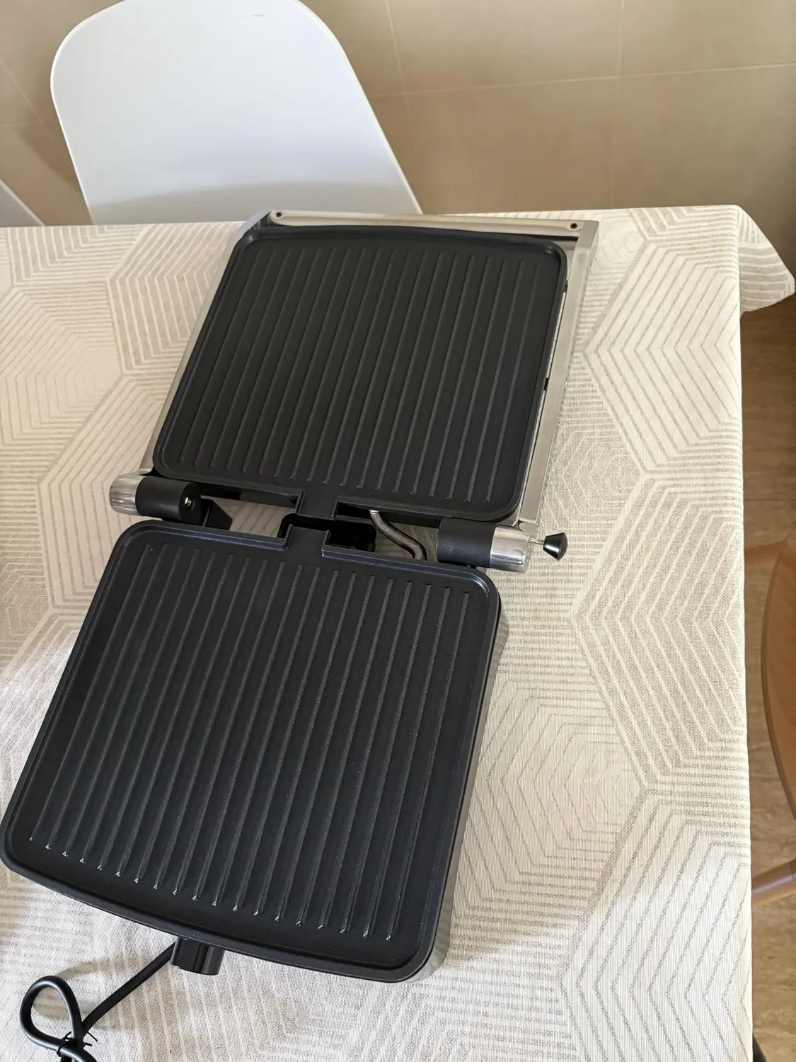 YASHE piastra panini 2000W 4 fette apribile 180°