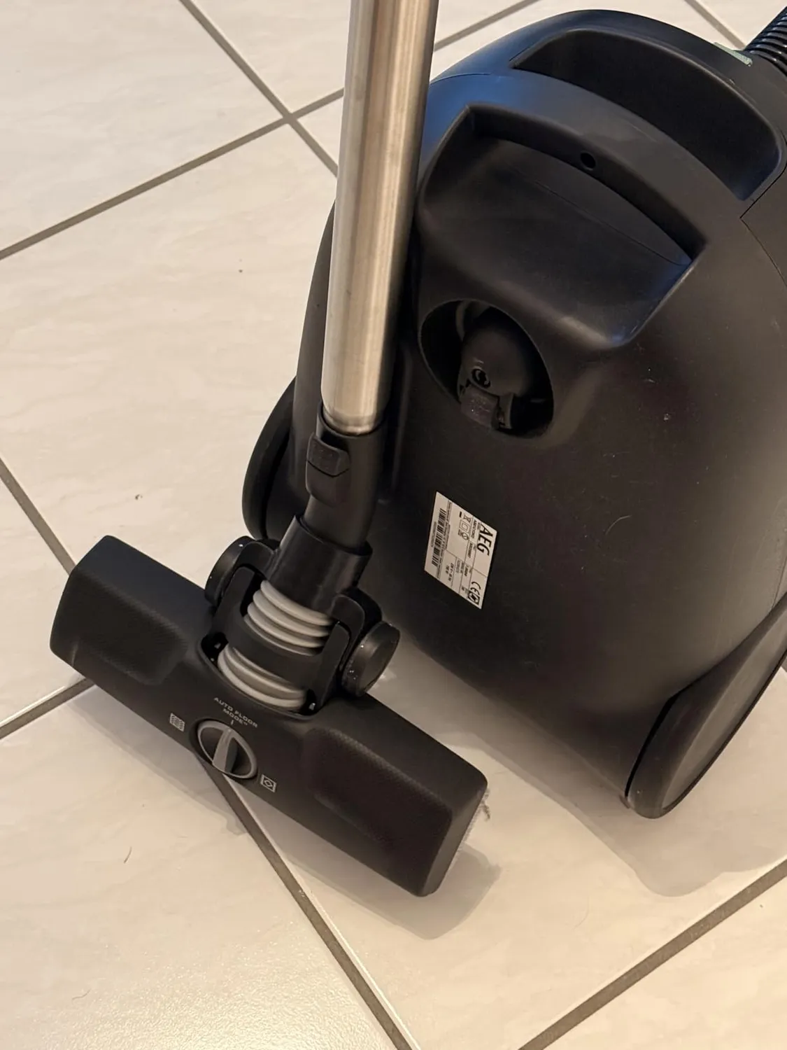 AEG Clean 6000 AB61C1OKO Aspirapolvere 750W