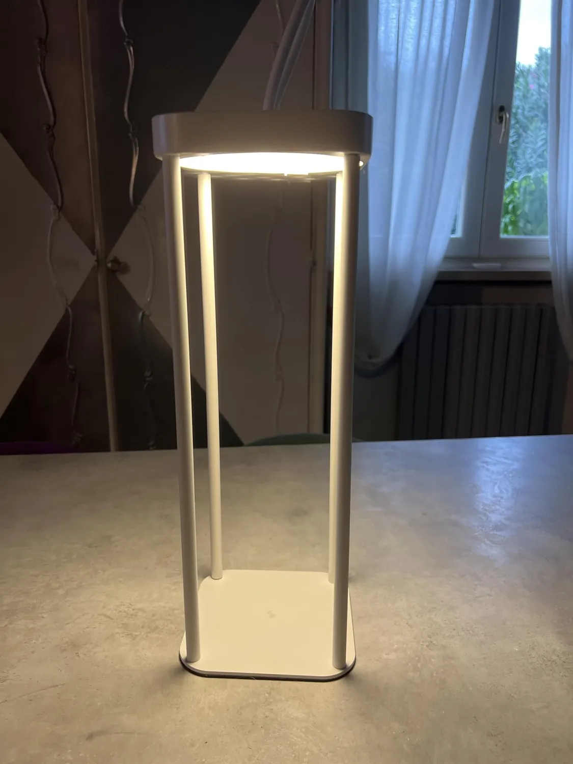 Beper P207ILI102 lampada tavolo LED corten ricaricabile